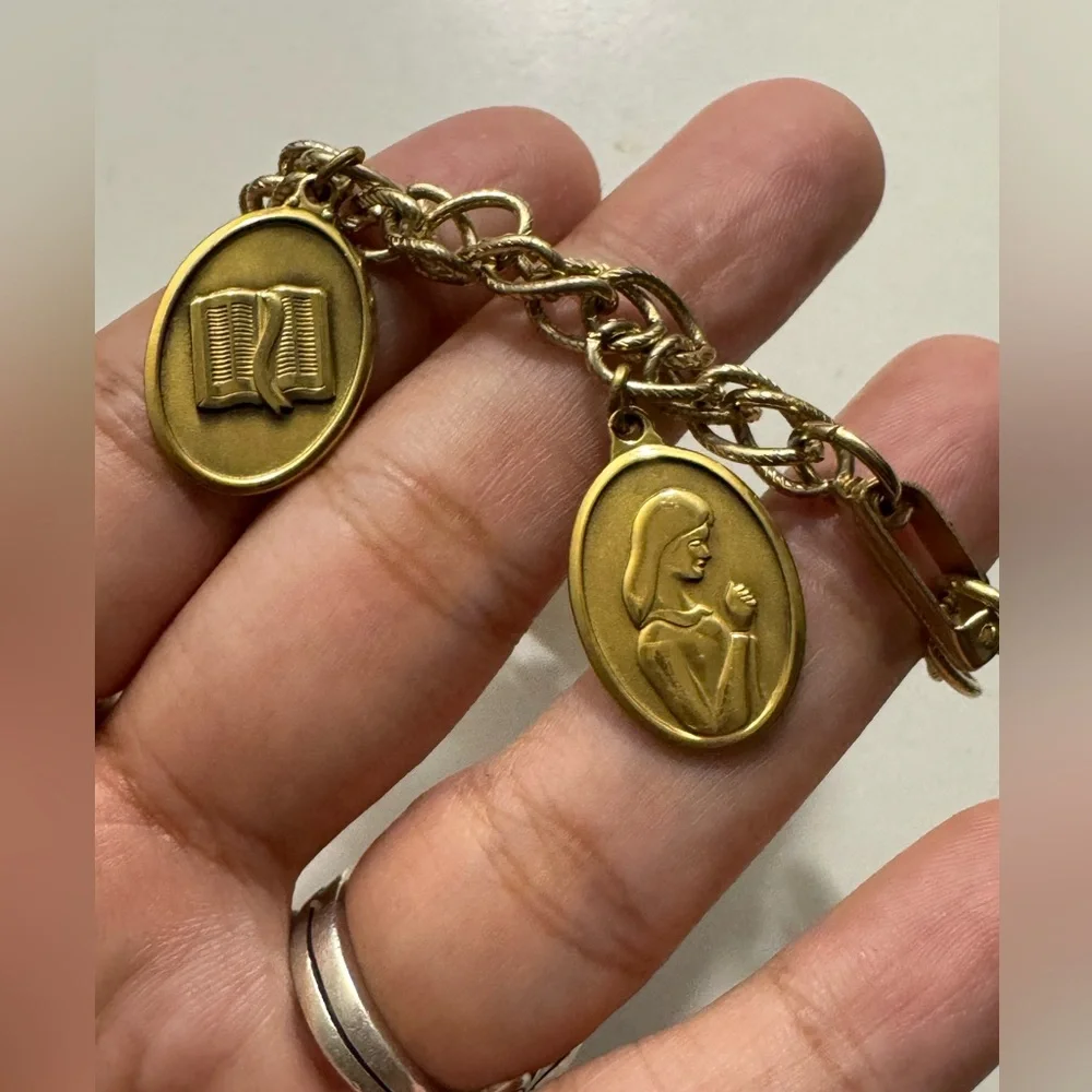 Mormon LDS Gold Tone Insight & Inspiration Charm Bracelet - Picture 5 of 9